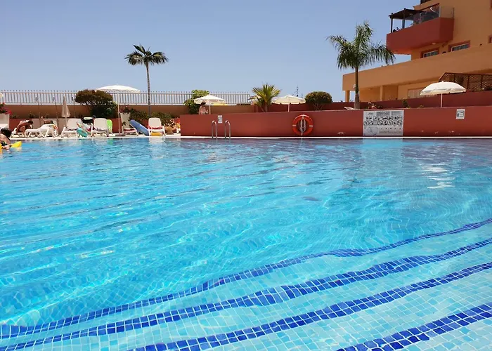 Terrazas Del Duque 2, Terrace, Sea View, Only 300 M To Beach, Heated Pool, Wifi Internet, Dishwasher, Washing Machine Lägenhet *