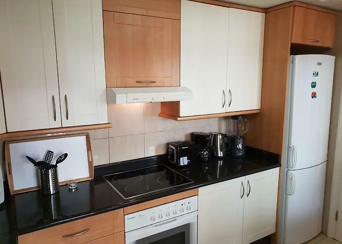 Apartamento Terrazas Del Duque 2, Terrace, Sea View, Only 300 M To Beach, Heated Pool, Wifi Internet, Dishwasher, Washing Machine