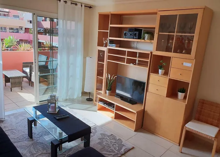 Apartamento Terrazas Del Duque 2, Terrace, Sea View, Only 300 M To Beach, Heated Pool, Wifi Internet, Dishwasher, Washing Machine