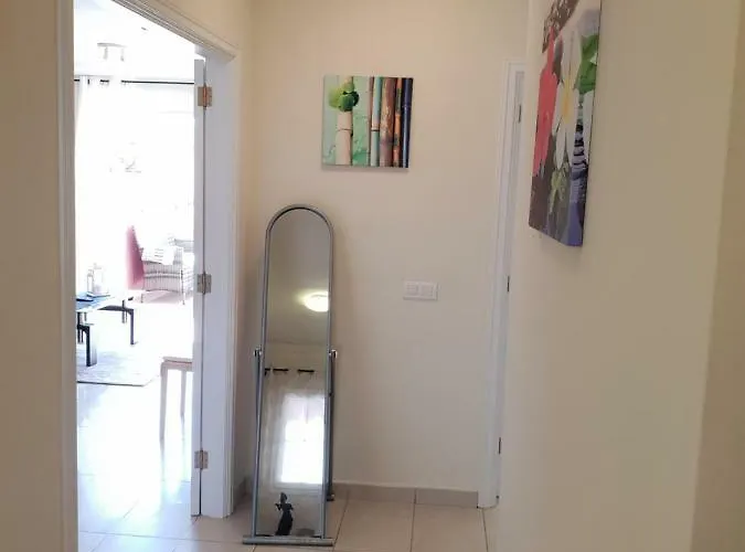 Apartamento Terrazas Del Duque 2, Terrace, Sea View, Only 300 M To Beach, Heated Pool, Wifi Internet, Dishwasher, Washing Machine