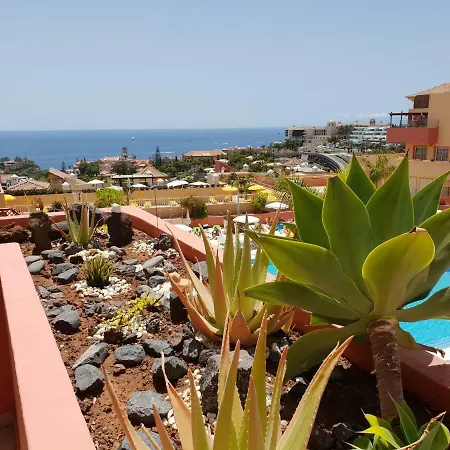 Terrazas Del Duque 2: Beachfront Oasis With Sea Views And Heated Pool Apartment
