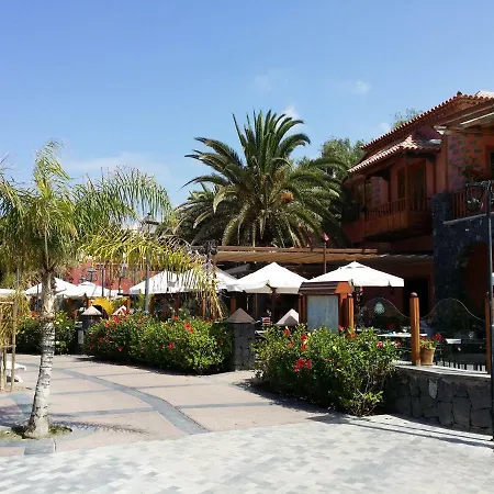 Terrazas Del Duque 2: Beachfront Oasis With Sea Views And Heated Pool Apartment *